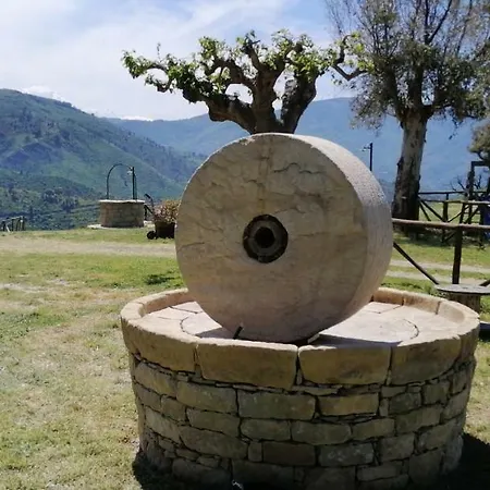 Alloggio per agriturismo Mama Lina Patti
